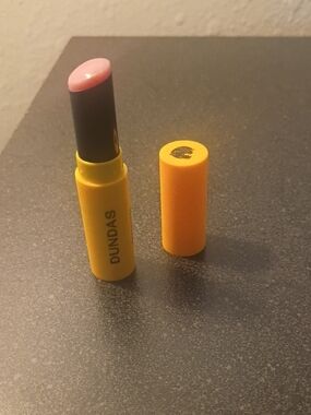 DUNDAS Yellow Tube Lip Balm with Soft Pink Tint